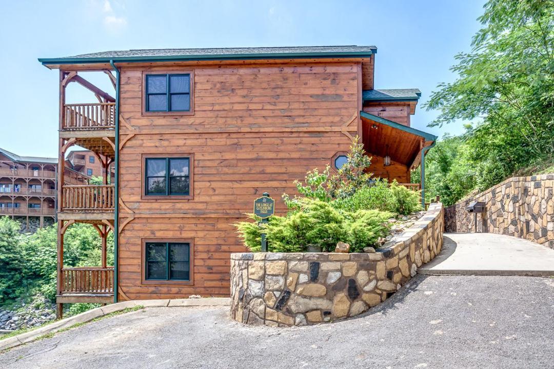 Gatlinburg Cabin With Private Hot Tub By Staycating Ngoại thất bức ảnh